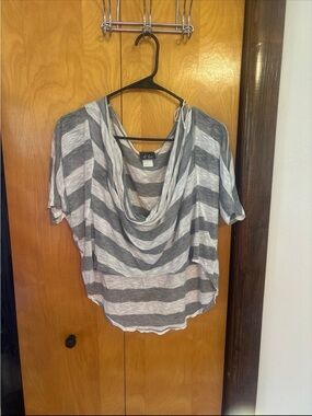Cowl Neck Striped Short Sleeve Top in Gray and White